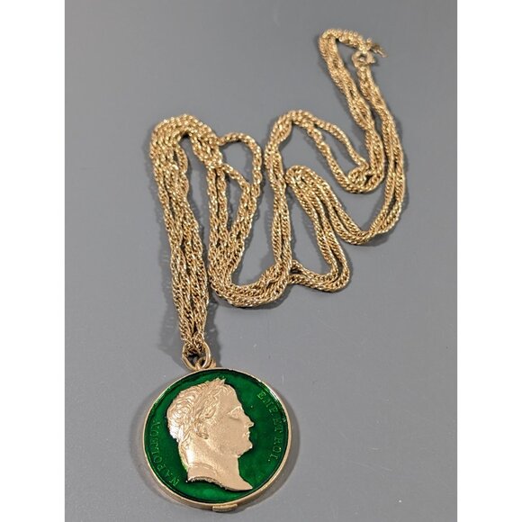 VTG Trifari Emperor Napoleon Green Enamel Round Pendant‎ Double Chain Necklace - Picture 3 of 7